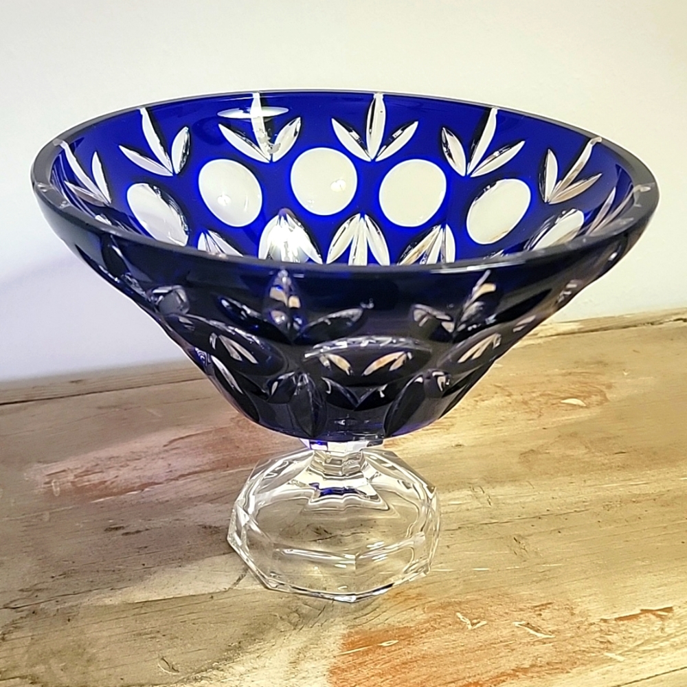 COBALT BLEIKRISTALL CRYSTAL  BOWL ON PEDESTAL